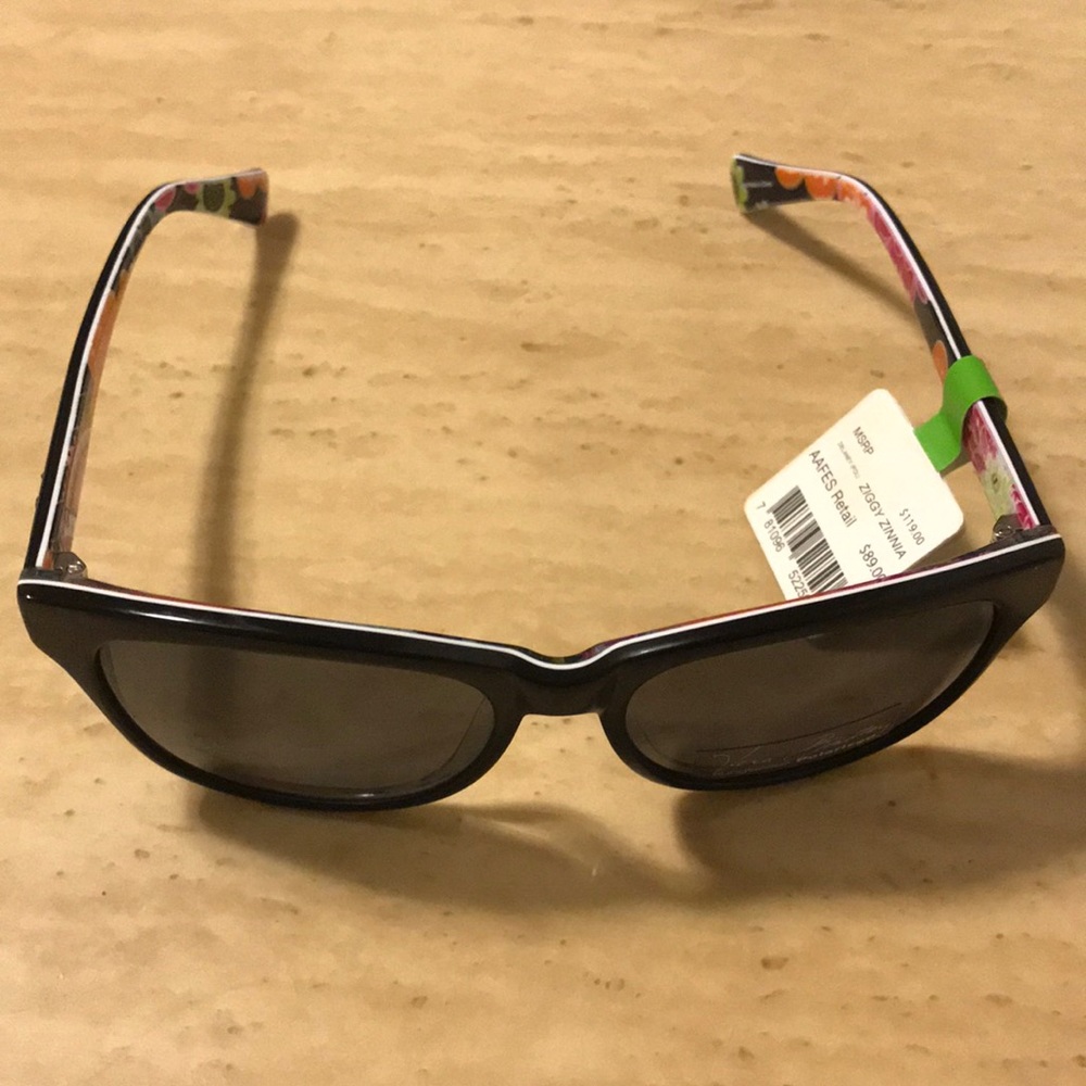 Vera Bradley Delaney Polarized Sunglasses